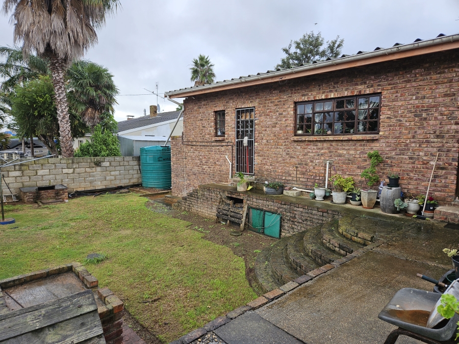 5 Bedroom Property for Sale in Fairbridge Heights Eastern Cape